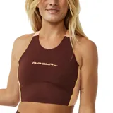 Top corto color marrón con detalles en color nude, diseñado para actividades deportivas.