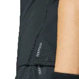 Camiseta deportiva negra de mujer, marca Adidas, modelo Adizero.