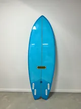 Tabla surf Dewey Weber Swish 5'6 con Quillas
