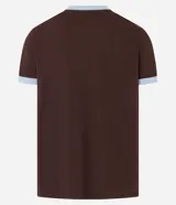 Remera de algodón de corte regular, color blanco hueso, con cuello redondo y ribete negro. Presenta un diseño de doble raya negra en las mangas y ribetes negros en el cuello y los puños de las mangas.