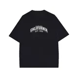 Remera oversize de algodón color negro con estampado de 'California'.