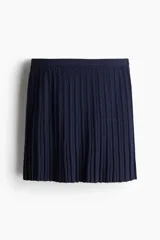 Minifalda azul marino de punto trenzado con elástico en la cintura y corte acampanado.