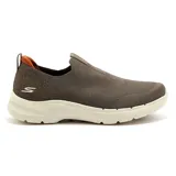Zapatilla deportiva Slip-On en color marrón con parte superior de malla técnica Stretch Fit y amortiguación ligera ULTRA GO.