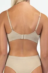 Sostén color beige de morley con breteles finos y espalda deportiva.