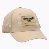Gorro de estilo trucker color beige con paneles frontales rígidos, visera curva y paneles traseros de malla. Cuenta con ajuste snap trasero y dos paneles de velcro frontales para colocar parches. Incluye 5 parches con motivos de la marca Merrell.