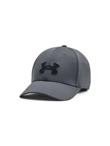 Gorro Under Armour gris con logo negro bordado en el frente.
