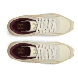 Zapatillas urbanas Under Armour Essential Runner, color blanco con detalles en negro.