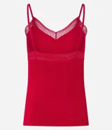 Blusa de pijama blanca, sin costuras (seamless), con breteles finos ajustables y escote en V adornado con encaje.