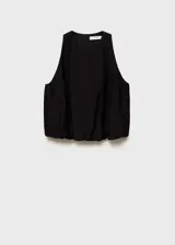 Top negro sin mangas con cuello redondo y bajo abullonado.
