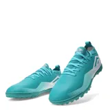 Championes de fútbol Umbro modelo Vibe TF, color negro con detalles gráficos en gris. Diseñados para césped sintético, cuentan con una suela de goma con múltiples tapones pequeños para mayor tracción y estabilidad.