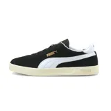 Championes Puma Club de hombre, color azul marino con detalles en blanco y dorado. Confeccionados en gamuza con plantilla SoftFoam+ y suela de goma.