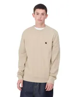 Sweater color beige de corte clásico con logo bordado en el pecho.