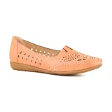 Zapato bajo color piel con capellada calada y elástico en el empeine.