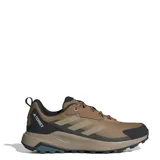 Championes de trekking Adidas Terrex Anylander color marrón con detalles en negro y las tres tiras características de la marca en color gris.