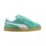 Championes Puma Suede XL, color azul con franja lateral blanca y detalles dorados.