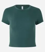 Blusa verde oscuro de algodón acanalado, corte ajustado y cuello redondo.