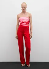 Top palabra de honor con cierre de cremallera invisible en el lateral, diseño drapeado, entallado y estampado.