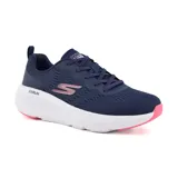 Championes deportivos Skechers GO RUN Elevate color azul marino con detalles en rosa. Capellada de malla técnica, entresuela Ultra Go con amortiguación y plantilla Air-Cooled Goga Mat.