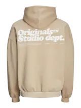 Hoodie color beige con estampado en la espalda con la frase "Originals Studio dept" en letras blancas.
