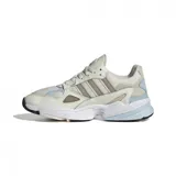 Championes Adidas Falcon de mujer, color blanco hueso con detalles en gris, verde y marrón.