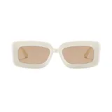 Gafas de sol rectangulares color crema con lentes marrones.