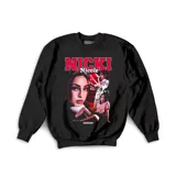Buzo negro con estampado de Nicki Nicole.