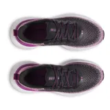 Zapatillas de running Under Armour Infinite para mujer, con capellada de tejido knit degradado en tonos gris y verde flúor, logo de la marca en el talón y suela blanca con tecnología HOVR.