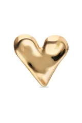 Anillo de aleación de metales bañado en oro 18k con dije principal en forma de corazón tridimensional y liso.
