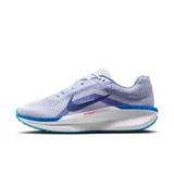 Championes de running Nike Winflo 11, color lila con detalles en azul y blanco.