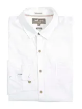 Camisa manga larga de hombre Rkf Galiton color salmón, confeccionada en algodón orgánico. Tiene cuello italiano, calce regular, cierre con botones de madera, bolsillo en el pecho con logo bordado y mangas ajustables con botones.