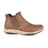 Botín Chelsea color marrón de Skechers, modelo Relaxed Fit: Reggae Fest 2.0, sin cordones, con parte superior de micropiel sintética, plantilla SKECHERS Air Cooled Memory Foam, media suela con absorción de impactos y suela con tracción de goma flexible.