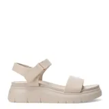 Sandalias negras con plataforma y tobillera ajustable.