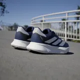 Championes Adidas Duramo SL 2, color azul marino con detalles plateados y suela blanca.