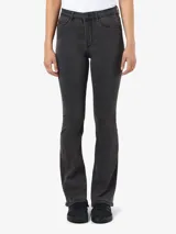 Pantalón de jean de cintura alta, color gris oscuro, con corte ajustado hasta la rodilla y acampanado en la parte inferior.