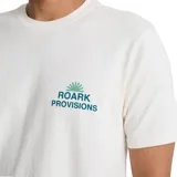 Remera blanca de manga corta con logo Roark Provisions estampado en el pecho.