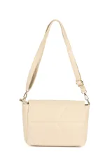 Bandolera color beige con correa ajustable y dos bolsillos internos.