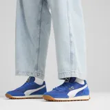 Championes Puma Easy Rider Vintage, color azul con detalles en blanco y suela marrón.