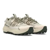 Championes de trekking Under Armour modelo Fat Tire Venture Pro, color marrón con detalles en beige. Inspirados en bicicletas Fat Tire, con suela de goma resistente y amortiguación UA HOVR.