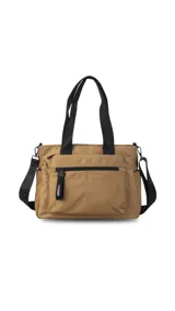 Bandolera morral color tostado con asas de mano y correa de hombro ajustables en color negro. Cuenta con un compartimento principal con cierre, un bolsillo frontal con cierre y tirador con la marca "LINCOLN'S", un bolsillo trasero con cierre y bolsillos laterales abiertos.