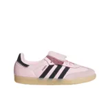 Championes Adidas Samba Lt W, color rosa con detalles en negro y suela color caramelo.