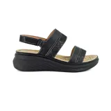 Sandalias de plataforma Korium Confort Jenna, color gris, con dos tiras horizontales y ajuste con hebilla en el tobillo.