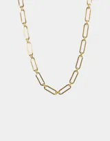 Collar corto dorado con cadena de eslabones rectangulares alargados en acero inoxidable y cierre de mosquetón.