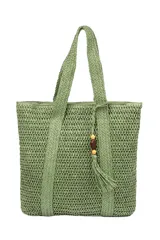 Bolso tipo tote de paja trenzada color verde oliva, con doble asa de hombro y detalle de borla con cuentas de madera.