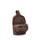 Bolso bandolera Nike Aura color chocolate con logo blanco estampado.