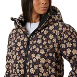 Campera puffer corta con capucha, color negro con estampado de flores color beige.