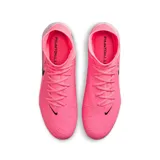 Championes de fútbol Nike Phantom Luna II Academy, con tobillera de lycra, suela con tapones y capellada dividida en dos colores: negro en el talón y blanco en la puntera. Logo de Nike en dorado.