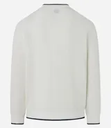 Sweater de manga larga color blanco hueso con textura acanalada vertical y cuello redondo con ribete negro contrastante.