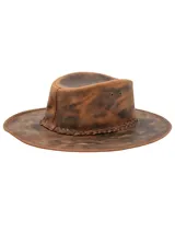 Sombrero de cuero marrón con ala ancha y banda trenzada alrededor de la base de la copa.