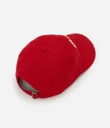 Gorra roja de sarga de algodón con visera curva y bordado frontal con la palabra "Atlanta" en blanco.