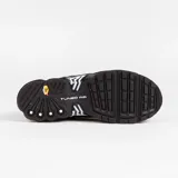 Zapatillas Nike Air Max Plus 3, color negro con detalles en blanco y gris.